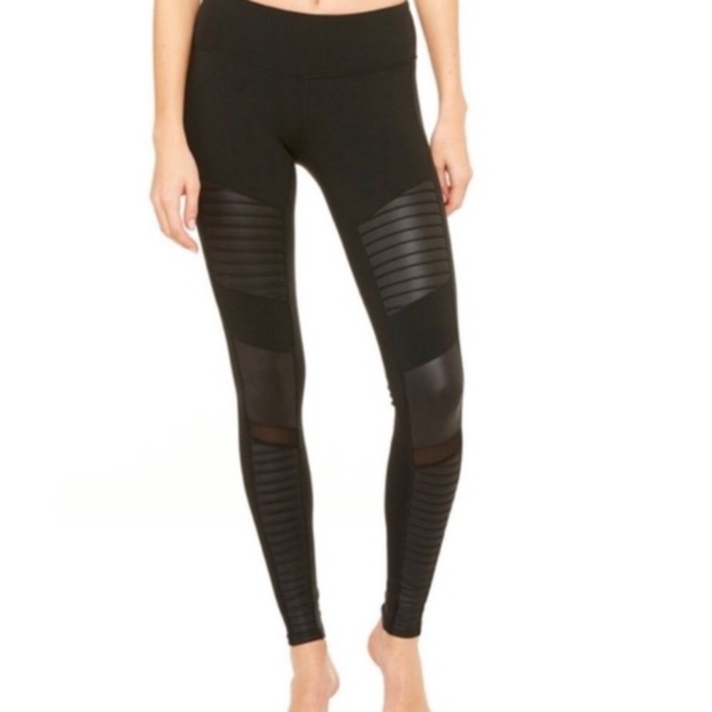 alo yoga moto leggings